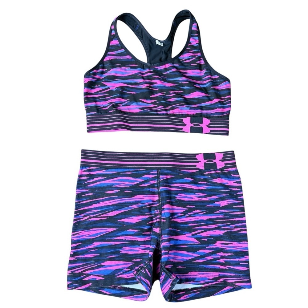 Under Armour Sports Bra and Shorts Set Size Medium